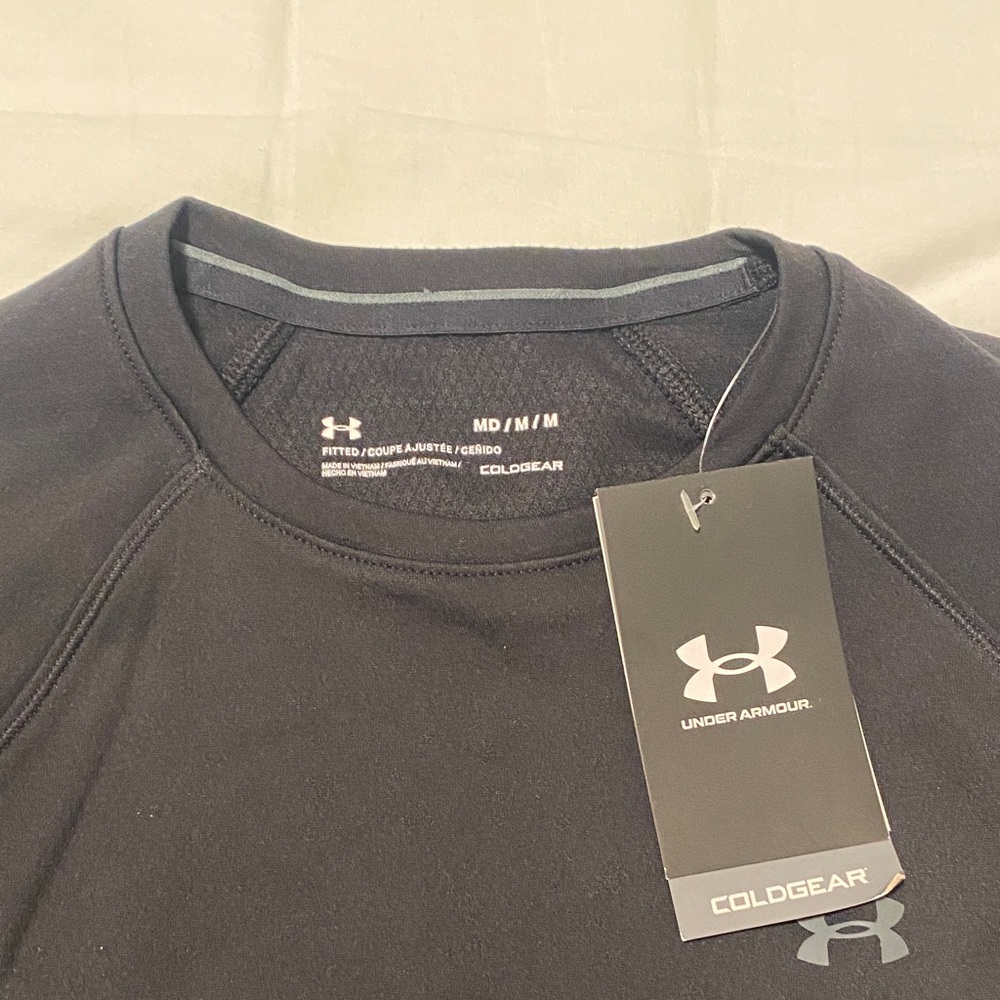 Under Armour Black Cold Gear Performance Top - Picture 2 of 2
